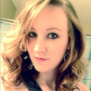 Meet your Posher, Kacie